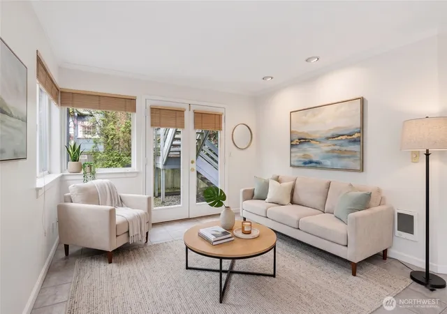 Photo 3 of Sale Pending at 4811 Phinney Ave N #101, Seattle, WA 98103 | MLS# NWM2548446 | Listing updated on 2026-08-12