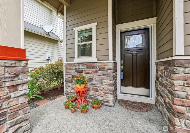 Photo 2 of Single family home for sale at 10015 1st Street Ne, Lake Stevens, WA 98258 | MLS# NWM2548477 | Listing updated on 2026-10-09