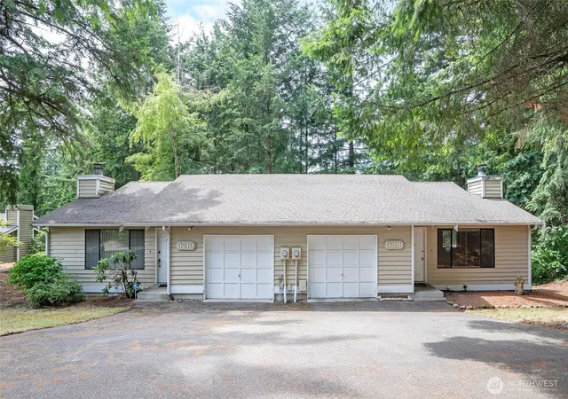 Multi family home for sale at 5208 63rd Avenue Ct W, University Place, WA 98467 | MLS# NWM2548507