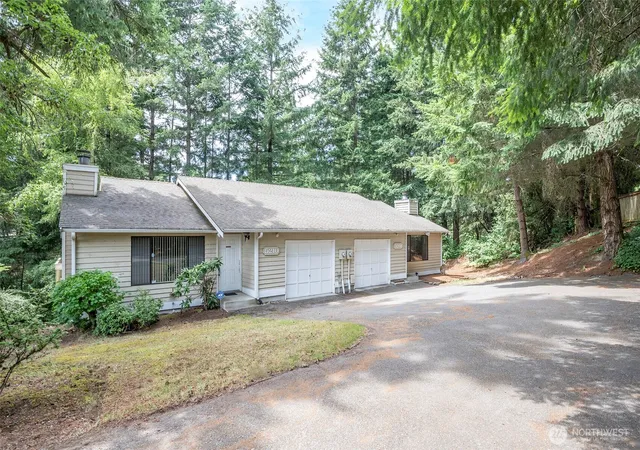 Photo 3 of House for sale at 5208 63rd Avenue Ct W, University Place, WA 98467 | MLS# NWM2548507 | Listing updated on 2026-09-22