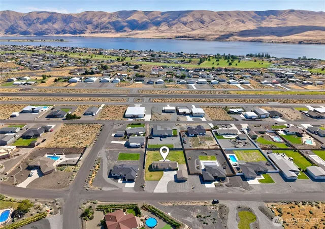 Photo 37 of Manufactured home for sale at 204 Davidson Blvd SW, Mattawa, WA 99349 | MLS# NWM2548518 | Listing updated on 2026-10-02