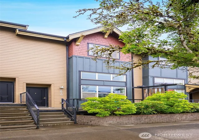 Photo 1 of Townhouse for sale at 4810 Pointes Dr, Mukilteo, WA 98275 | MLS# NWM2548529 | Listing updated on 2026-09-22
