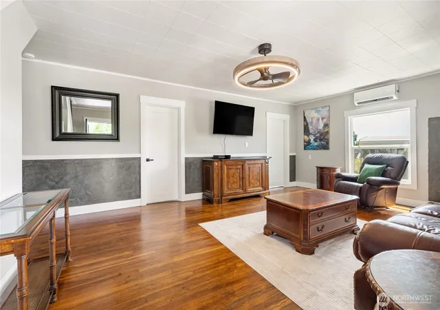 Photo 3 of Contingent at 606 N 5th Street, Elma, WA 98541 | MLS# NWM2548567 | Listing updated on 2026-09-28