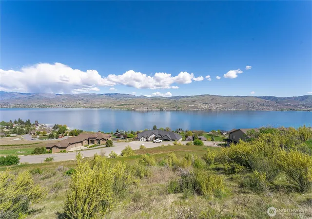 Photo 1 of Land for sale at 306 Clos Chevalle Rd, Chelan, WA 98816 | MLS# NWM2548608 | Listing updated on 2026-09-22