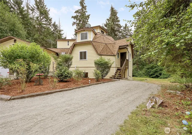 Photo 2 of Single family home for sale at 16412 38th Avenue E, Tacoma, WA 98446 | MLS# NWM2548628 | Listing updated on 2026-09-22