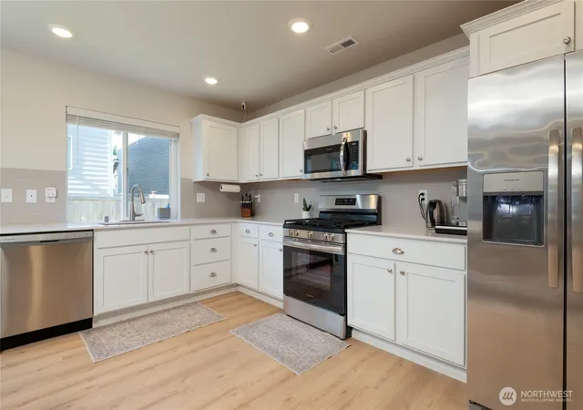 Photo 4 of Single family home for sale at 1025 15th Avenue, Sultan, WA 98294 | MLS# NWM2548635 | Listing updated on 2026-09-22