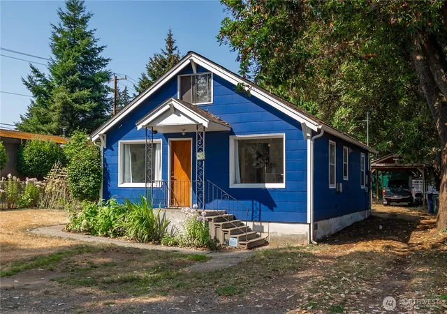 Photo 1 of Pending - Backup Offer Requested at 10251 3rd Avenue Sw, Seattle, WA 98146 | MLS# NWM2548648 | Listing updated on 2026-09-04