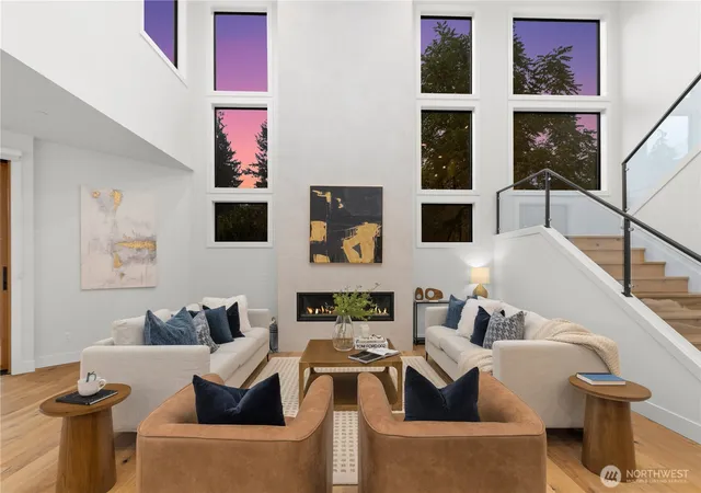 Photo 3 of Single family home for sale at 5225 114th Avenue NE, Kirkland, WA 98033 | MLS# NWM2548689 | Listing updated on 2026-10-01