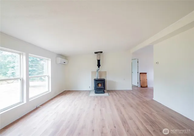 Photo 4 of Manufactured home for sale at 8903 336th Street S, Roy, WA 98580 | MLS# NWM2548692 | Listing updated on 2026-09-22
