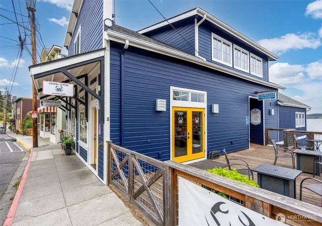 Photo 3 of Multi family home for sale at 10 Front St Nw, Coupeville, WA 98239 | MLS# NWM2548704 | Listing updated on 2026-09-22