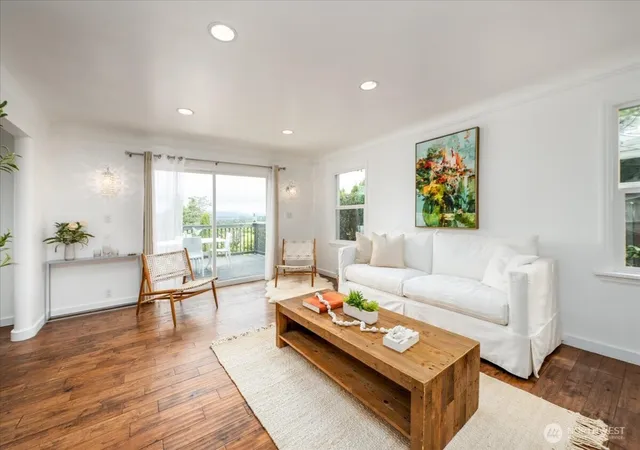 Photo 2 of Single family home for sale at 5018 28th Avenue S, Seattle, WA 98108 | MLS# NWM2548722 | Listing updated on 2026-10-01