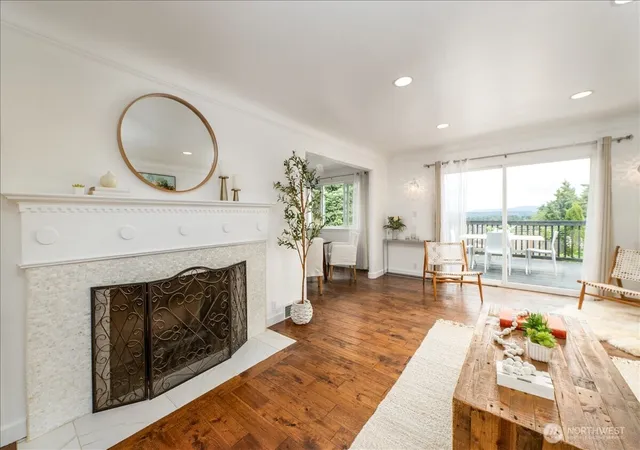 Photo 3 of Single family home for sale at 5018 28th Avenue S, Seattle, WA 98108 | MLS# NWM2548722 | Listing updated on 2026-10-01