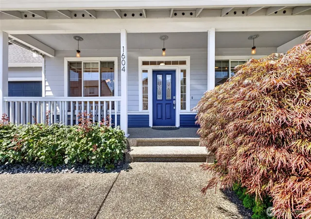Photo 2 of Contingent at 1604 Peach Park Ln, Puyallup, WA 98371 | MLS# NWM2548725 | Listing updated on 2026-09-22