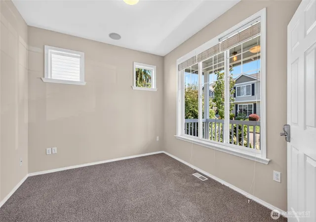 Photo 4 of Single family home for sale at 1604 Peach Park Ln, Puyallup, WA 98371 | MLS# NWM2548725 | Listing updated on 2026-09-22