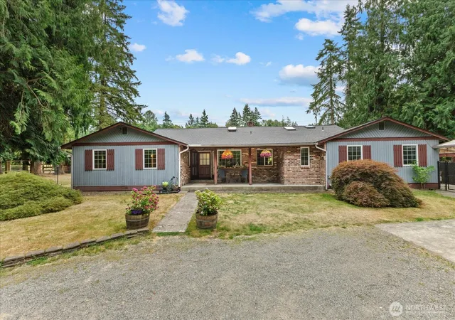 Photo 2 of Single family home for sale at 29832 Kent Black Diamond Rd Se, Kent, WA 98042 | MLS# NWM2548739 | Listing updated on 2026-09-22