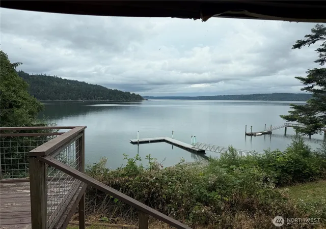 Photo 3 of Manufactured home for sale at 813 Fairmount Rd, Port Townsend, WA 98368 | MLS# NWM2548754 | Listing updated on 2026-09-22