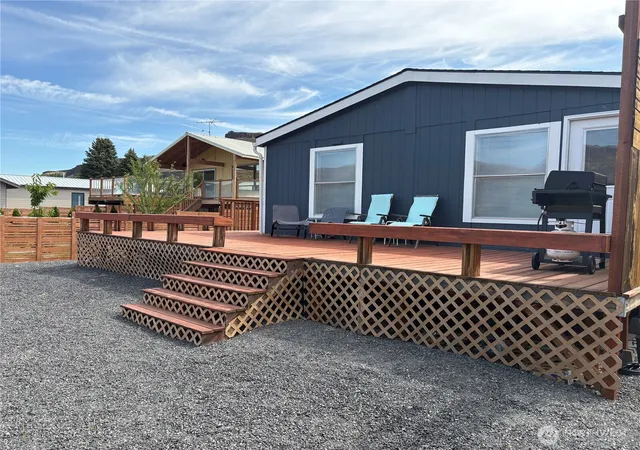 Photo 1 of Manufactured home for sale at 928 River Dr Sw, Quincy, WA 98848 | MLS# NWM2548787 | Listing updated on 2026-09-22