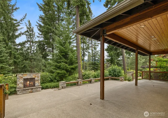 Photo 3 of Single family home for sale at 112 Cake Box Ln, Cle Elum, WA 98922 | MLS# NWM2548802 | Listing updated on 2026-09-26