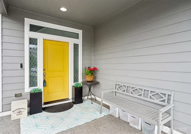Photo 3 of Sale Pending at 15526 Bergh Ct Se, Yelm, WA 98597 | MLS# NWM2548806 | Listing updated on 2026-09-20