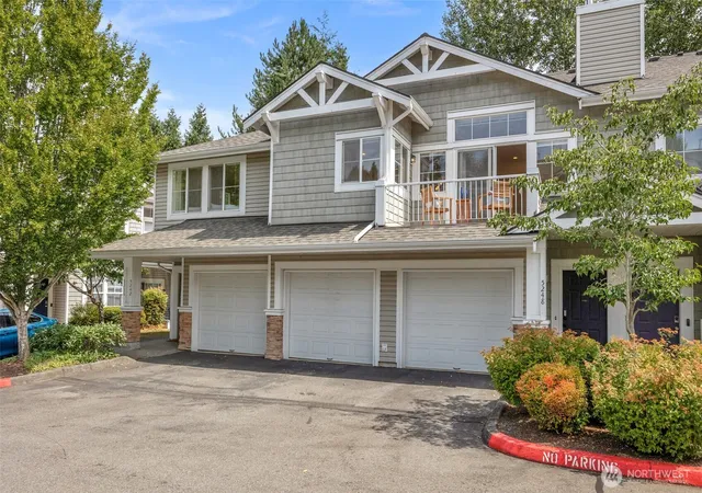 Photo 3 of Townhouse for sale at 5248 238th Lane Se #8-3, Issaquah, WA 98029 | MLS# NWM2548813 | Listing updated on 2026-09-22