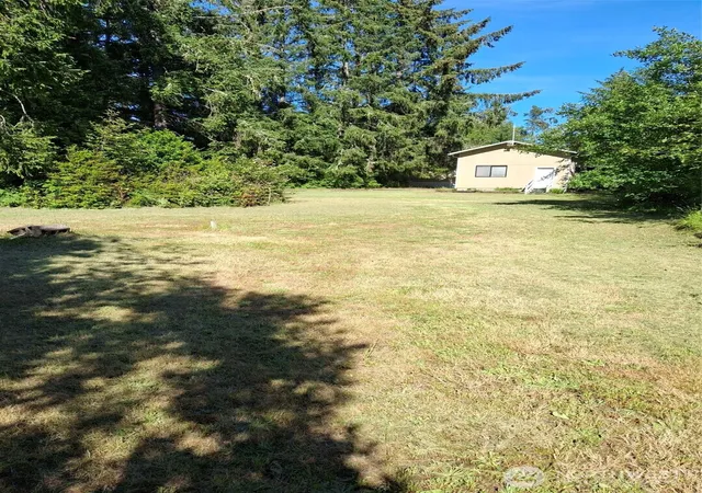 Photo 3 of Manufactured home for sale at 1912 255th Lane, Ocean Park, WA 98640 | MLS# NWM2548814 | Listing updated on 2026-09-25