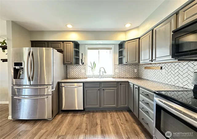 Photo 3 of Single family home for sale at 213 West St, Waitsburg, WA 99361 | MLS# NWM2548823 | Listing updated on 2026-10-01