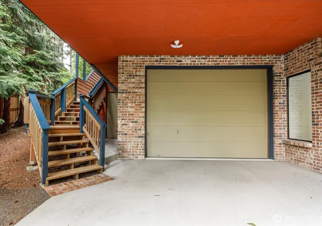 Photo 3 of Single family home for sale at 1099 Worthy Pl, Greenbank, WA 98253 | MLS# NWM2548832 | Listing updated on 2026-09-22