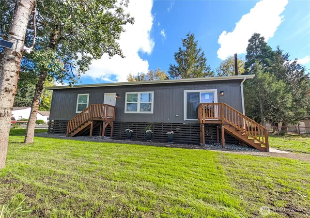 Photo 1 of Manufactured home for sale at 902 97th Street E, Tacoma, WA 98445 | MLS# NWM2548842 | Listing updated on 2026-10-01