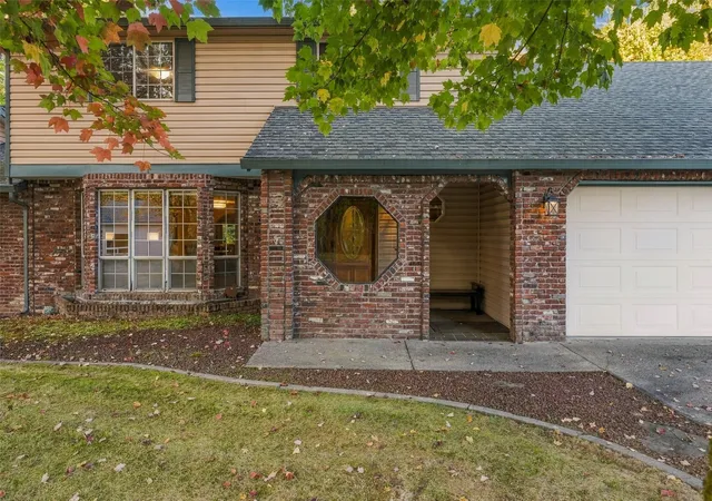 Photo 2 of Single family home for sale at 17102 NE 37th Circle, Vancouver, WA 98682 | MLS# NWM2548843 | Listing updated on 2026-10-26