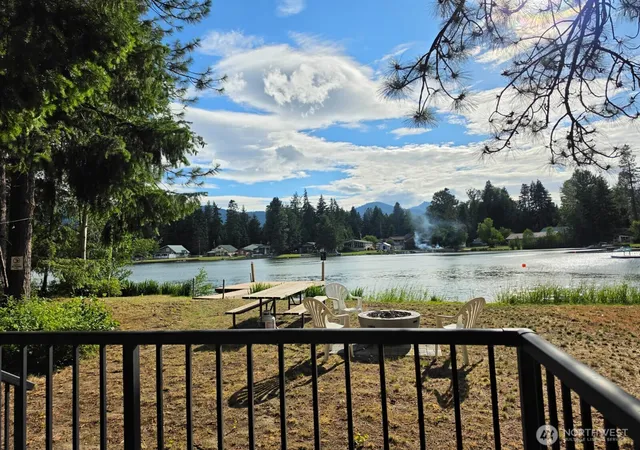 Photo 1 of Single family home for sale at 571 Wapiti Dr, Cle Elum, WA 98922 | MLS# NWM2548851 | Listing updated on 2026-09-30