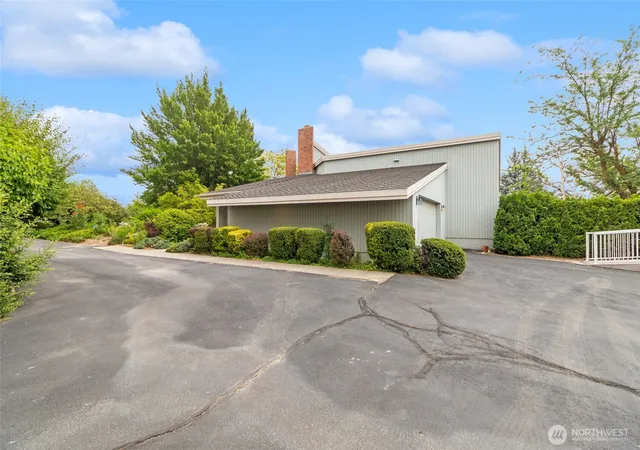 Photo 3 of Single family home for sale at 501 W 8th Avenue, Ritzville, WA 99169 | MLS# NWM2548870 | Listing updated on 2026-09-22