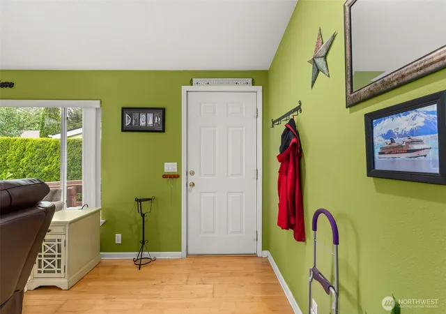 Photo 4 of Manufactured home for sale at 5252 52nd Lane SE, Lacey, WA 98503 | MLS# NWM2548872 | Listing updated on 2026-09-22