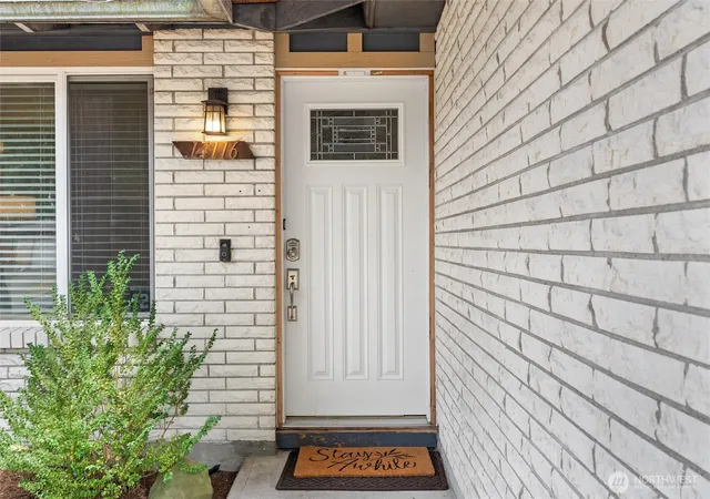 Photo 3 of Single family home for sale at 14116 Se 144th Street, Renton, WA 98059 | MLS# NWM2548889 | Listing updated on 2026-09-24