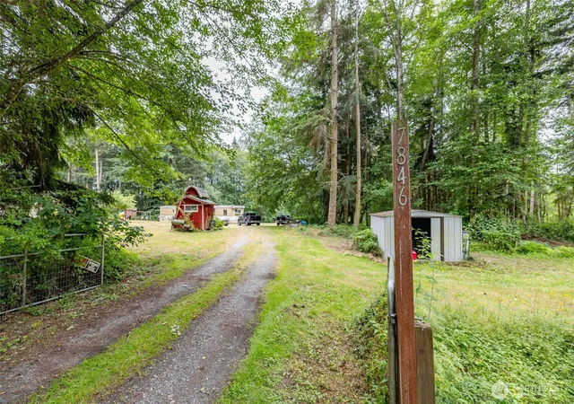 Photo 3 of Manufactured home for sale at 7846 Bailey Rd, Clinton, WA 98236 | MLS# NWM2548902 | Listing updated on 2026-09-22