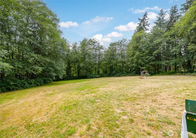 Photo 4 of Manufactured home for sale at 7846 Bailey Rd, Clinton, WA 98236 | MLS# NWM2548902 | Listing updated on 2026-09-22