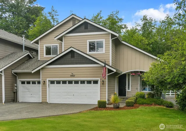 Townhouse for sale at 19937 Colleens Ln SE, Monroe, WA 98272 | MLS# NWM2548920