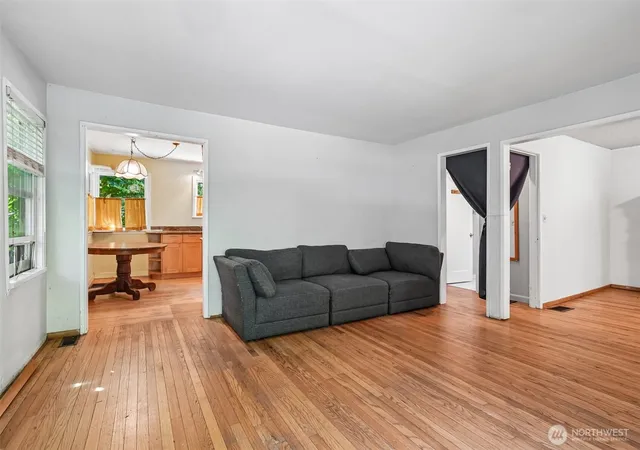 Photo 4 of Sale Pending at 8555 30th Avenue NW, Seattle, WA 98117 | MLS# NWM2548923 | Listing updated on 2026-09-25
