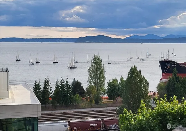 Photo 3 of Condo for sale at 521 5th Avenue W #201, Seattle, WA 98119 | MLS# NWM2548940 | Listing updated on 2026-09-22