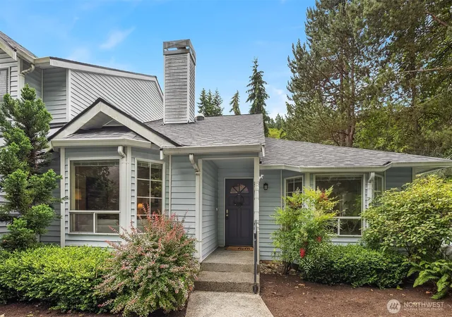 Photo 2 of Single family home for sale at 14301 Se 42nd Lane, Bellevue, WA 98006 | MLS# NWM2548953 | Listing updated on 2026-10-02