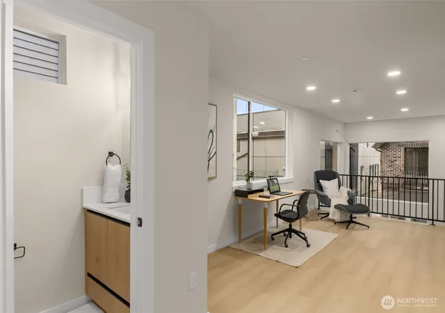 Photo 4 of Townhouse for sale at 1127 C 10th Ave E, Seattle, WA 98102 | MLS# NWM2548968 | Listing updated on 2026-09-28