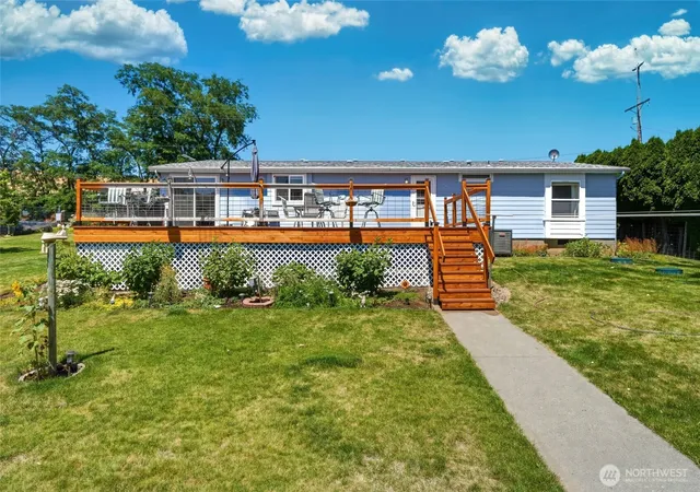 Photo 3 of Manufactured home for sale at 238 Cemetery Rd, Dixie, WA 99329 | MLS# NWM2548985 | Listing updated on 2026-09-22