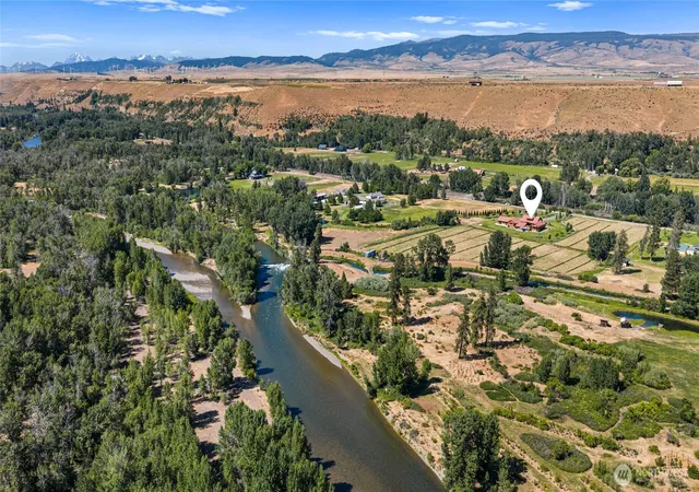 Photo 4 of Single family home for sale at 3122 Mcmanamy Rd, Ellensburg, WA 98926 | MLS# NWM2548986 | Listing updated on 2026-09-22