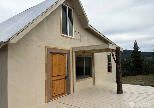 Photo 2 of Single family home for sale at 184 N Lambert Ln, Republic, WA 99166 | MLS# NWM2548989 | Listing updated on 2026-09-22