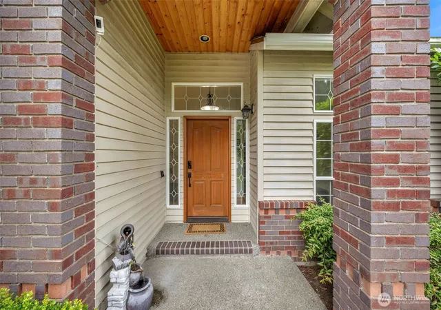 Photo 2 of Single family home for sale at 18331 E Countryclub Dr, Arlington, WA 98223 | MLS# NWM2548995 | Listing updated on 2026-09-22