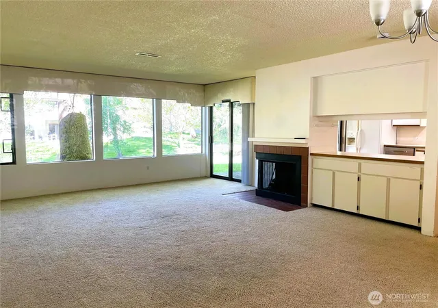 Photo 4 of Condo for sale at 1101 Bellefield Park Ln #1103, Bellevue, WA 98004 | MLS# NWM2548998 | Listing updated on 2026-10-02