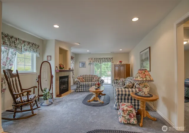 Photo 3 of Townhouse for sale at 212 Brant Ln, Hoquiam, WA 98550 | MLS# NWM2549049 | Listing updated on 2026-09-22