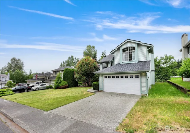 Photo 3 of Single family home for sale at 7015 76th Drive Ne, Marysville, WA 98270 | MLS# NWM2549061 | Listing updated on 2026-09-22