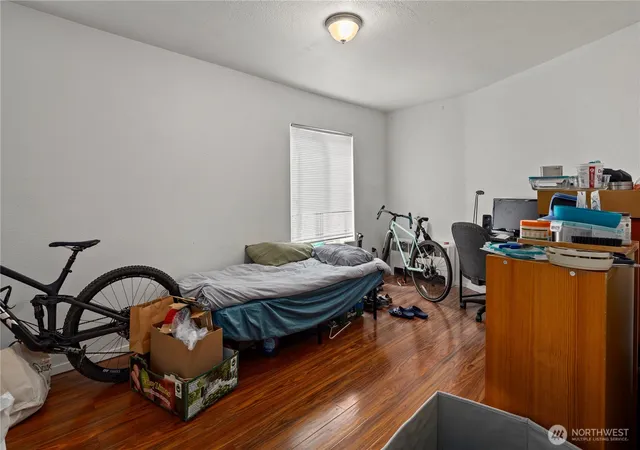Photo 3 of Sale Pending at 4714 17th Avenue NE, Seattle, WA 98105 | MLS# NWM2549082 | Listing updated on 2026-09-25