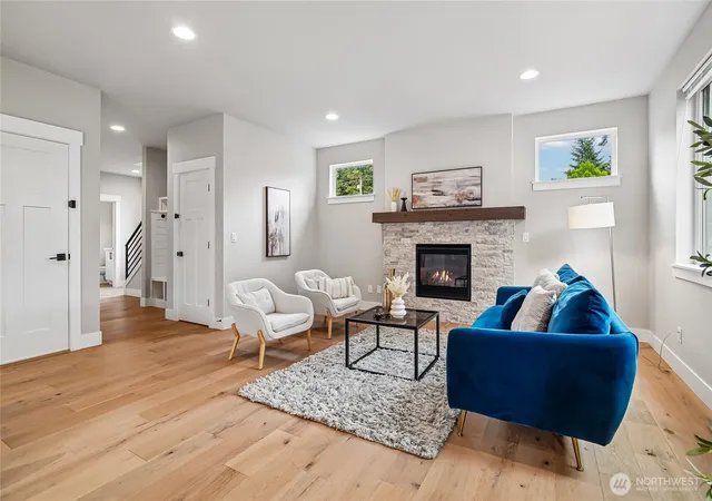 Photo 4 of Single family home for sale at 19395 139th Place SE, Renton, WA 98058 | MLS# NWM2549090 | Listing updated on 2026-10-09