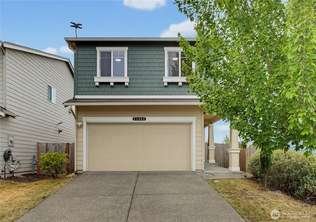 Photo 3 of Single family home for sale at 11602 189th Street E, Puyallup, WA 98374 | MLS# NWM2549113 | Listing updated on 2026-10-01